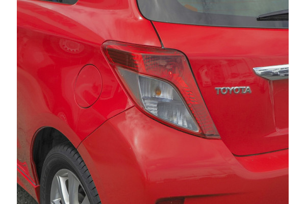 2012 Toyota Yaris NCP130R YR Hatchback Image 4