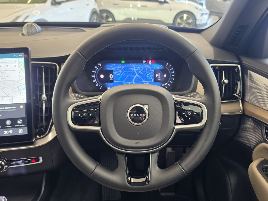 2025 MY26 Volvo XC90 L Series Ultra B5 Dark SUV Image 10