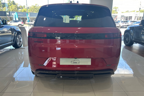 2024 MY25 Land Rover Range Rover D300 SE SUV
