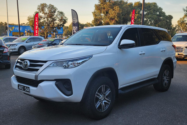 2017 Toyota Fortuner GUN156R GX SUV Image 3