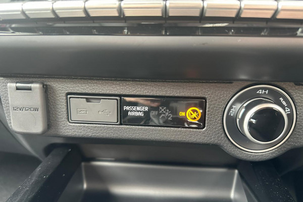 2026 MY25.5 Isuzu D-MAX RG X-TERRAIN Ute Image 17