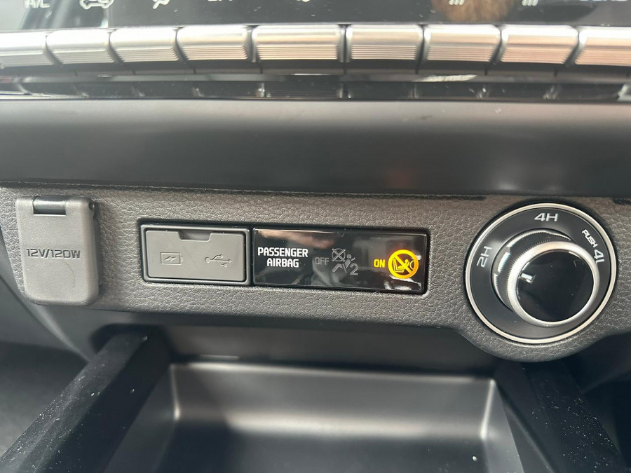 2026 MY25.5 Isuzu D-MAX RG X-TERRAIN Ute Image 17