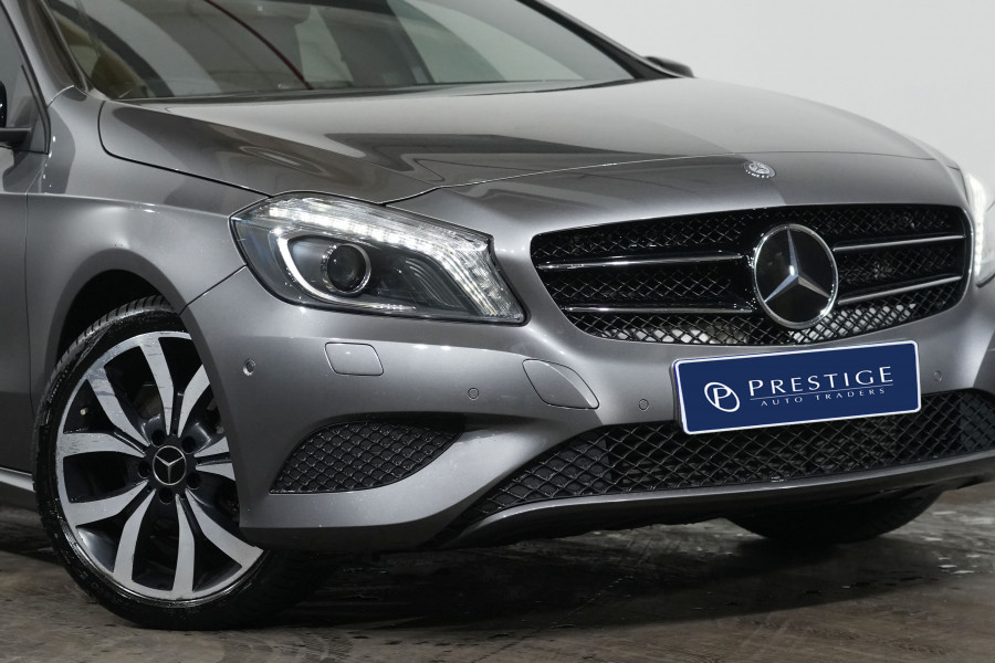 2013 Mercedes-Benz A-Class A200 CDI Hatch Image 2