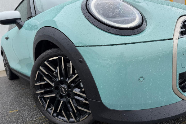2025 MINI Cooper F65 S Favoured Hatch