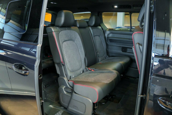 2025 Volkswagen ID. Buzz EB GTX People Mover Image 10