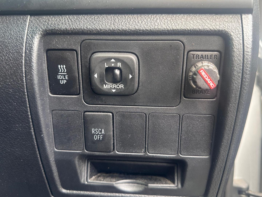 2011 MY10 Toyota LandCruiser VDJ200R GXL SUV Image 18