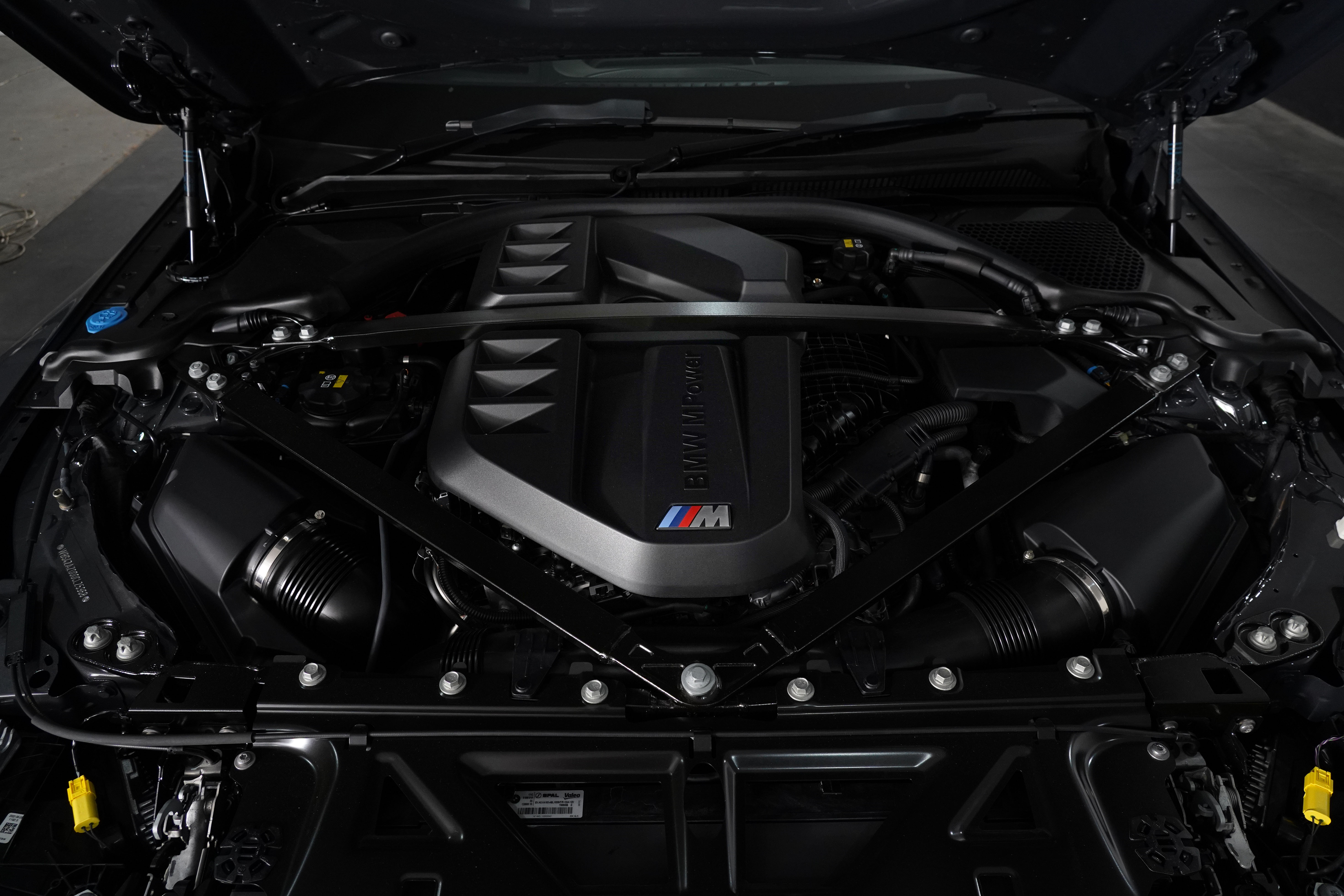 2022 BMW M4 50 Jahre Edition X Drive Coupe Image 26
