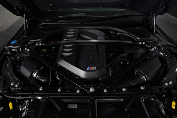 2022 BMW M4 50 Jahre Edition X Drive Coupe Image 26