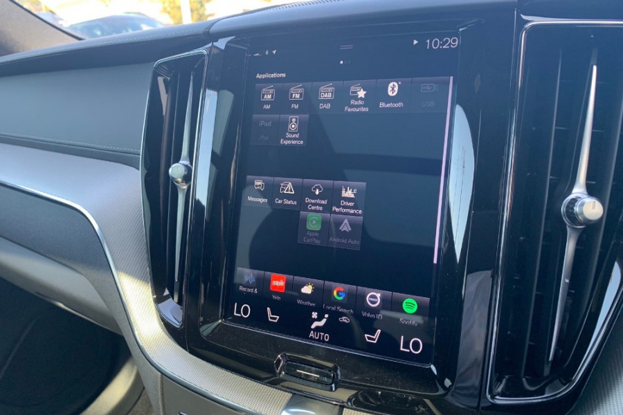 2020 Volvo XC60 UZ T6 R-Design Suv Image 13