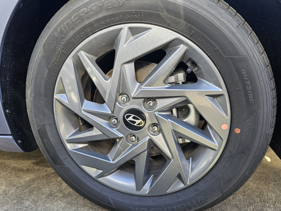 2026 Hyundai i30 CN7.V4  Sedan Image 9