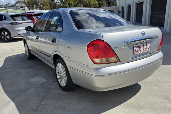 2004 Nissan Pulsar N16 S2 ST-L Sedan Image 5