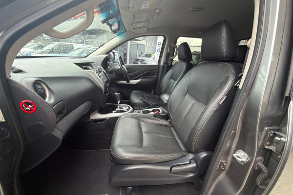 2018 Nissan Navara D23 Series 3 ST-X King Cab Pickup Image 12