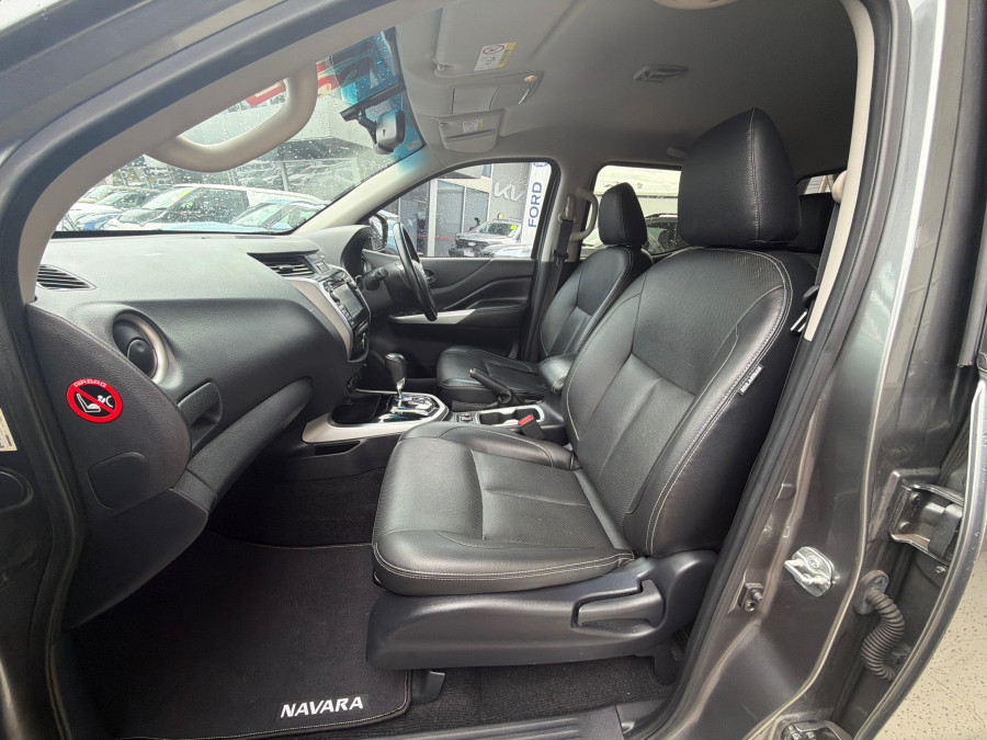 2018 Nissan Navara D23 Series 3 ST-X King Cab Pickup Image 12