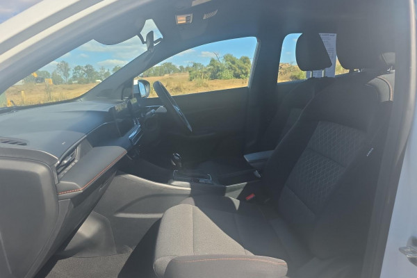 2025 MY25.5 MG MG3 ZP22 Excite Hatch Image 11