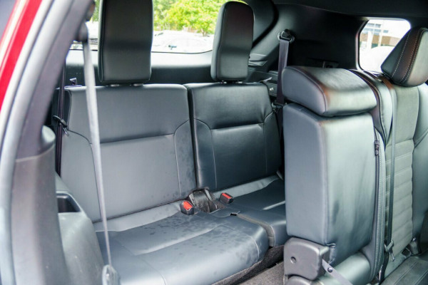 2024 Mitsubishi Outlander ZM Black Edition SUV Image 9