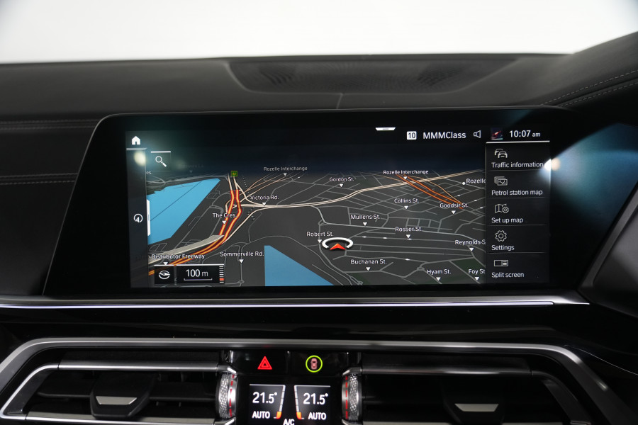 2022 BMW X5 M50i SUV