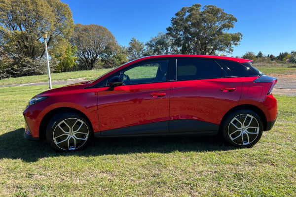 2024 MG MG4 MEH32 Essence 64 Hatch