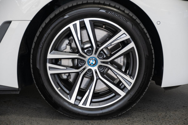 2024 BMW i4 G26 eDrive35 Hatch image 23