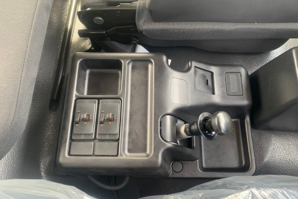 2025 Isuzu  FXD 170-355 AT R62 Cab Chassis Image 20
