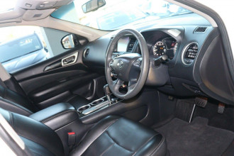 2016 Nissan Pathfinder R52 ST-L SUV