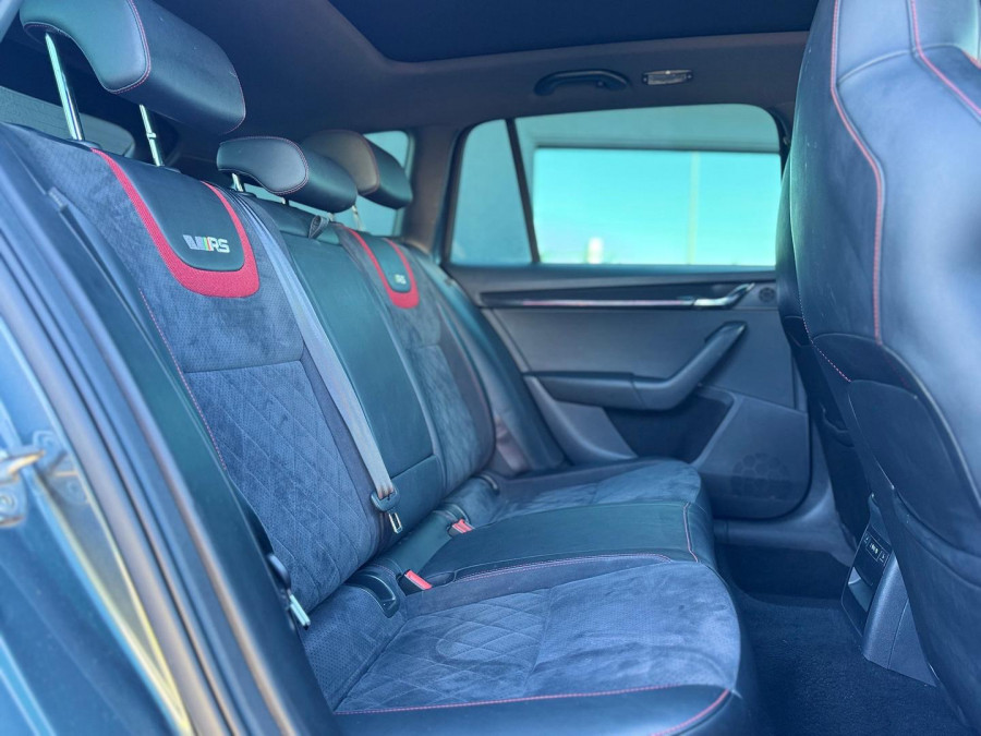 2019 Skoda Octavia NE RS 245 Wagon Image 16