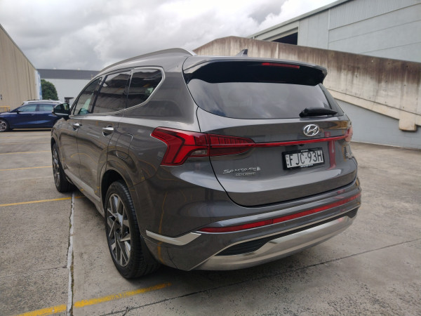 2023 Hyundai Santa Fe TM.V4 Highlander SUV image 13