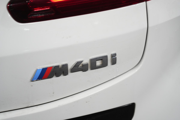 2022 BMW X4 M40i SUV Image 10