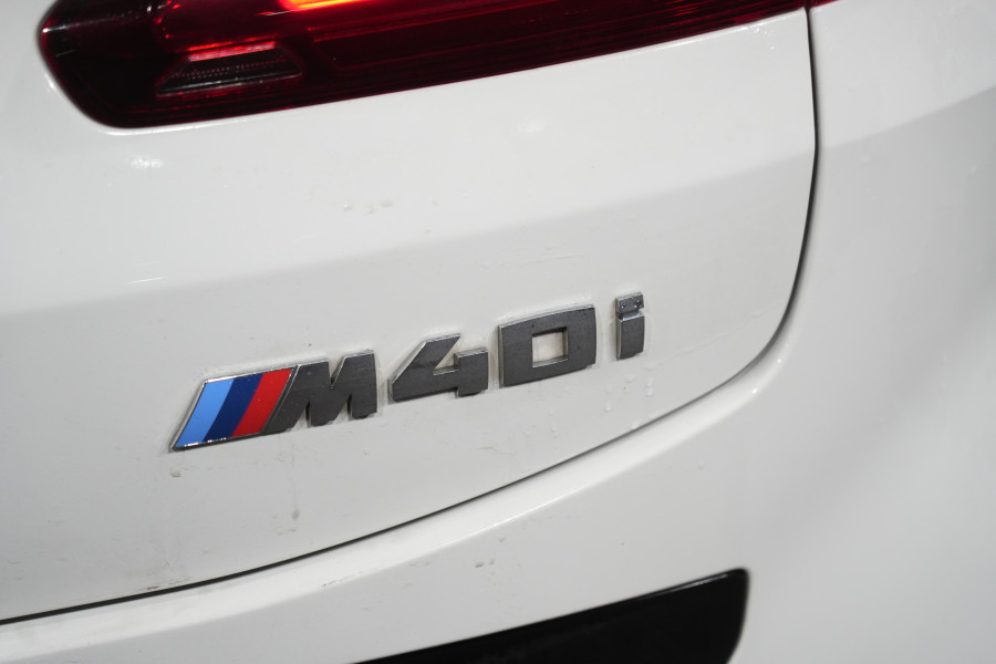 2022 BMW X4 M40i SUV Image 10