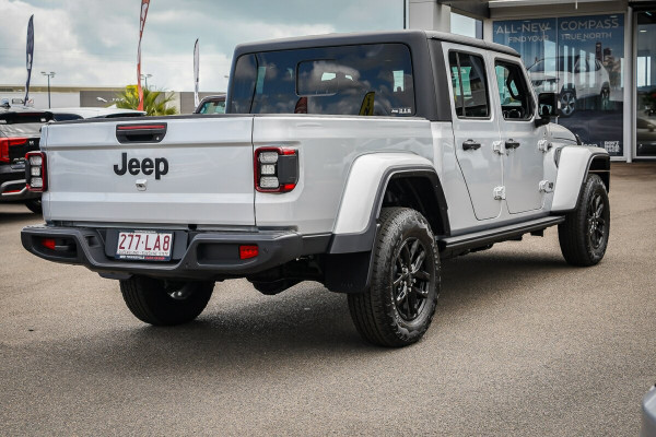 2023 Jeep Gladiator JT Night Eagle Pickup
