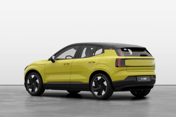 2024 MY25 Volvo EX30  Single Motor Extended Range Ultra SUV Image 3