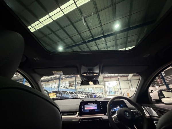 2024 BMW iX2 U10 eDrive20 M Sport SUV image 16