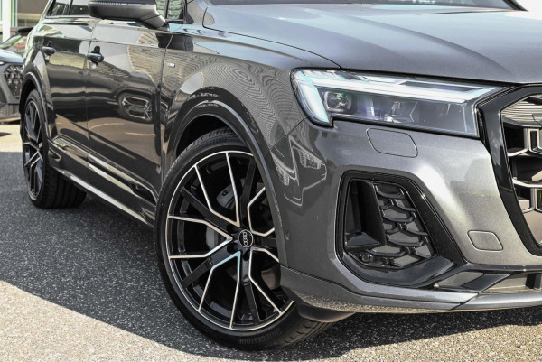 2026 Audi Q7 4M TDI 210kW S line SUV image 2