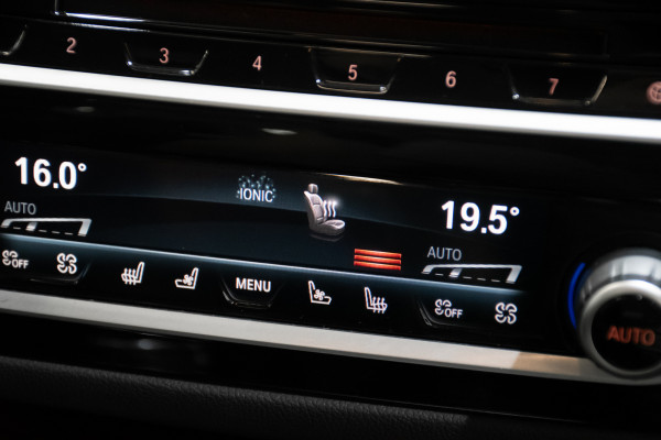 2018 BMW 5 Series 30d Luxury Line Sedan Image 21