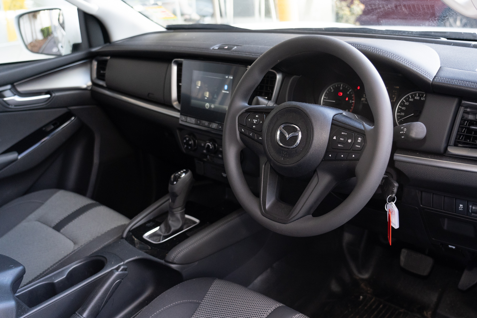 2024 Mazda BT-50 TF XT Cab Chassis Image 6