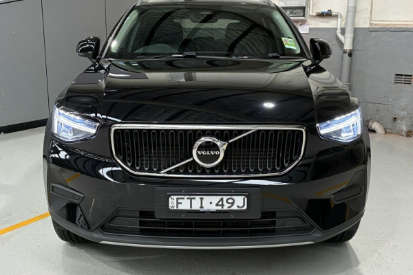 2025 Volvo XC40 XZ Plus B4 SUV Image 2