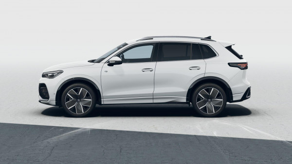 2026 Volkswagen Tiguan CT 195TSI R-Line SUV image 2