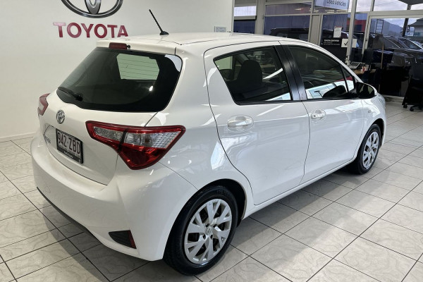 2019 Toyota Yaris 3S39510A0 ascent Hatch Image 3