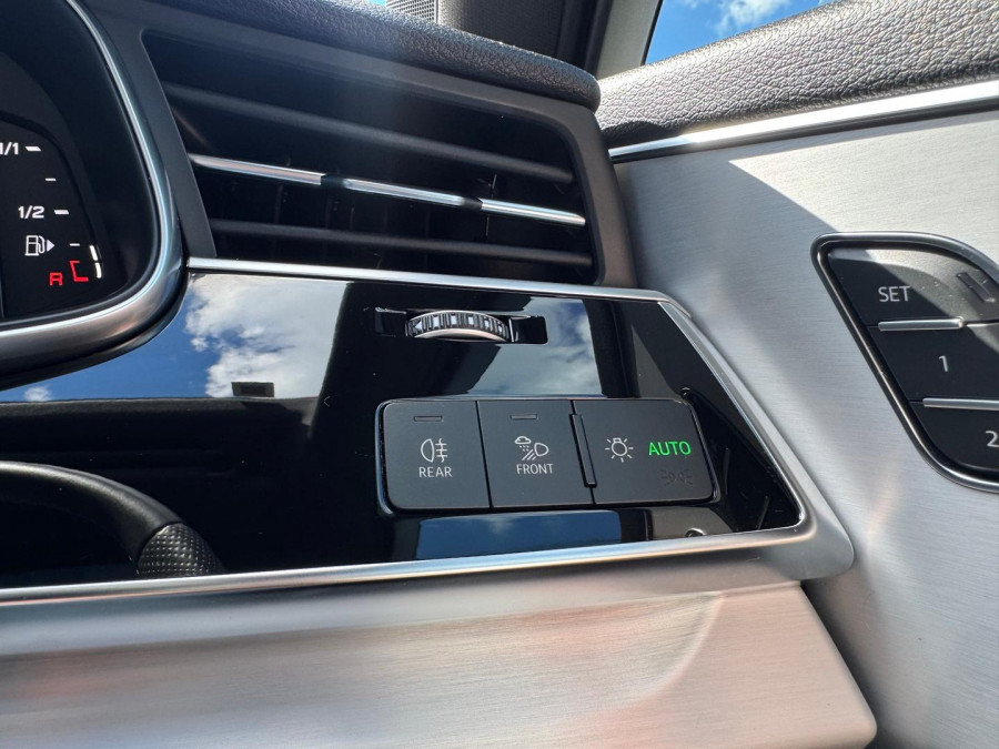2022 Audi Q7 4M 55 TFSI S line SUV Image 29