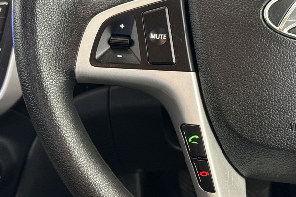 2012 Hyundai Accent Active Sedan