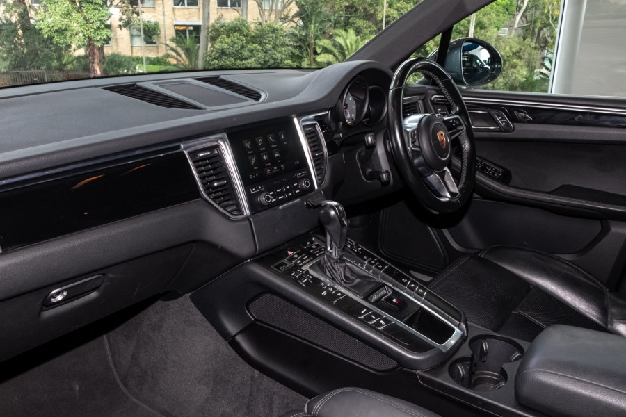 2016 MY17 Porsche Macan 95B S SUV Image 8