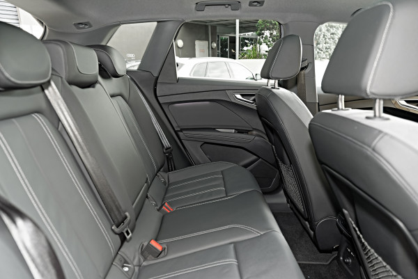 2025 MY24 Audi Q4 e-tron F4 45 SUV image 9