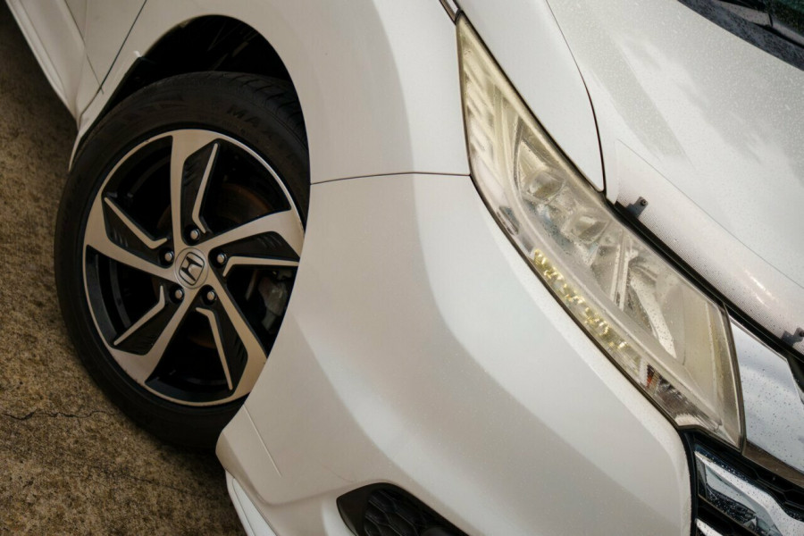 2015 Honda Odyssey 5th Gen VTi-L Wagon Image 6