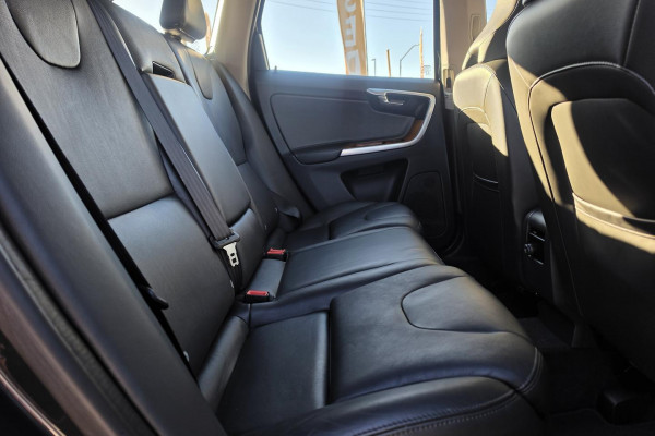 2016 Volvo XC60 UZ T5 Luxury SUV Image 18