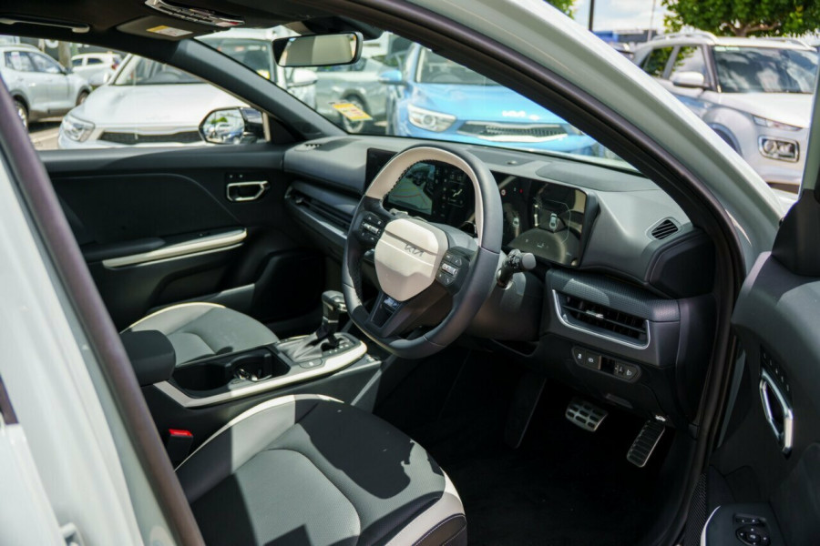 2024 MY25 Kia K4 CL4m GT-Line Sedan Image 15
