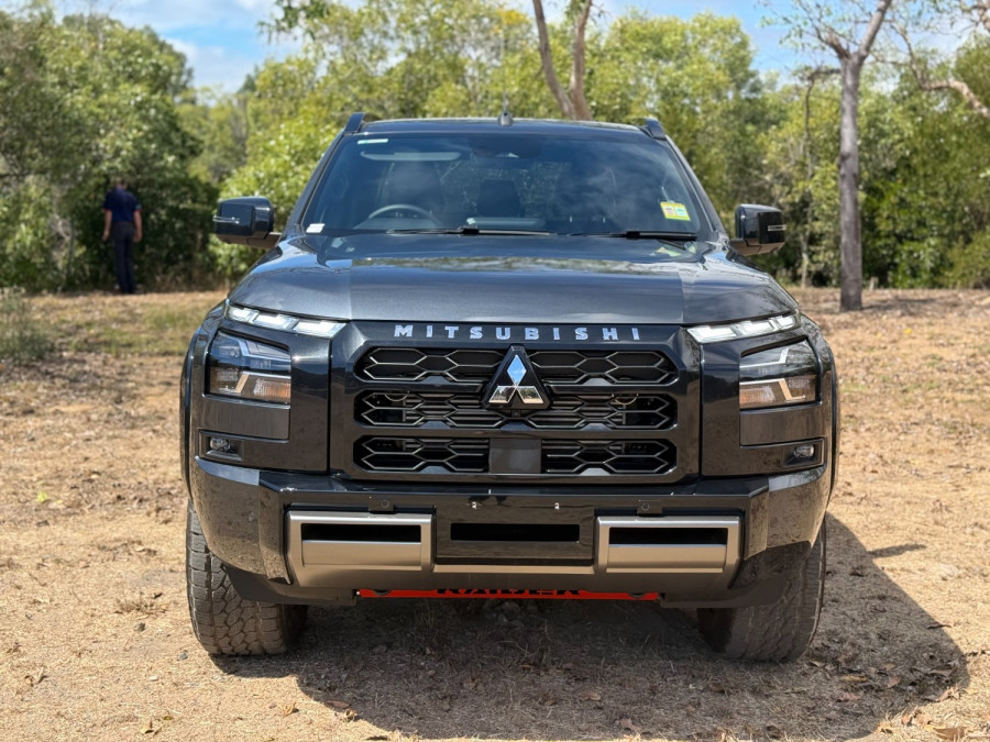 2026 Mitsubishi Triton MV Raider Ute Image 2