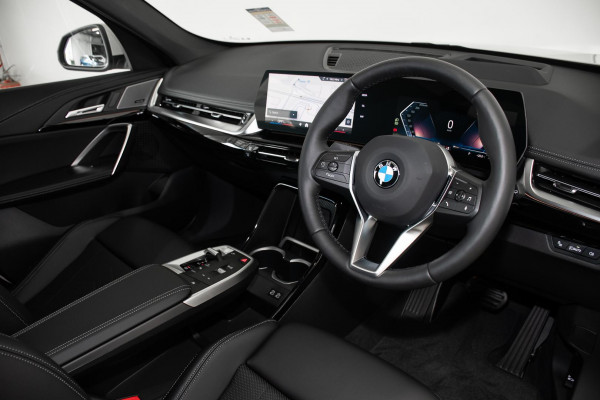2026 BMW X1 U11 sDrive18i SUV image 6