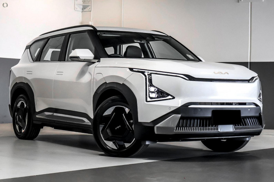 2026 Kia EV5 OVc Air Long Range SUV Image 15