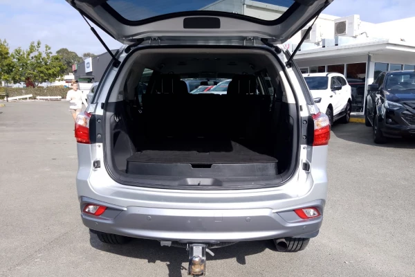 2020 MY19 Isuzu MU-X LS-U SUV Image 15
