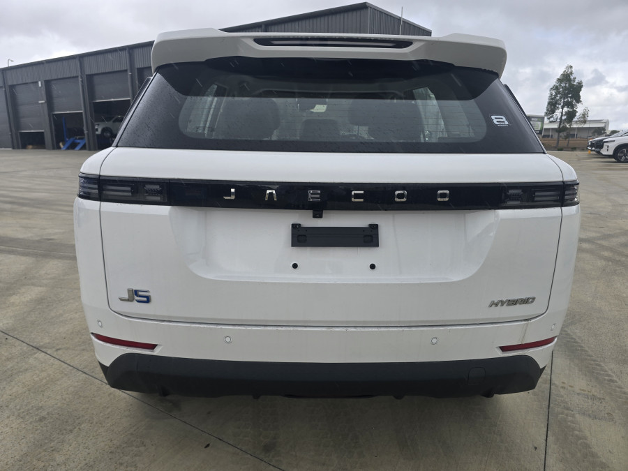 2026 Jaecoo J5  Summit SUV Image 6