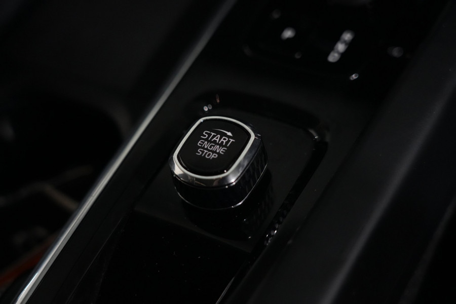 2023 Volvo XC60 UZ Ultimate B6 Dark SUV